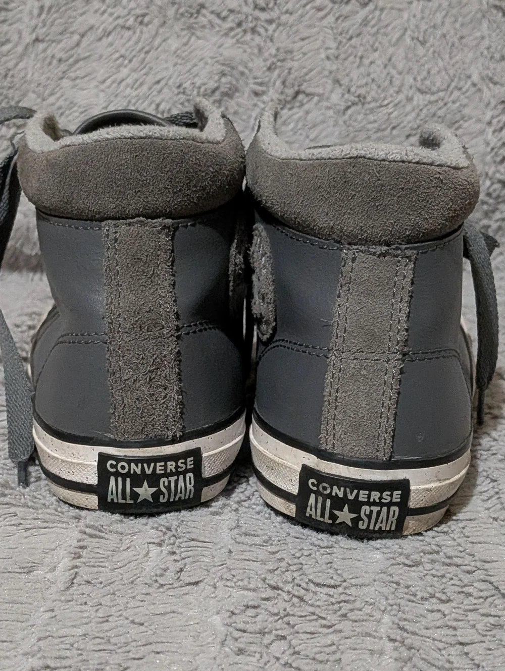 Converse Big Kids' Leather Gray All Star High-Top Sneakers Size 4